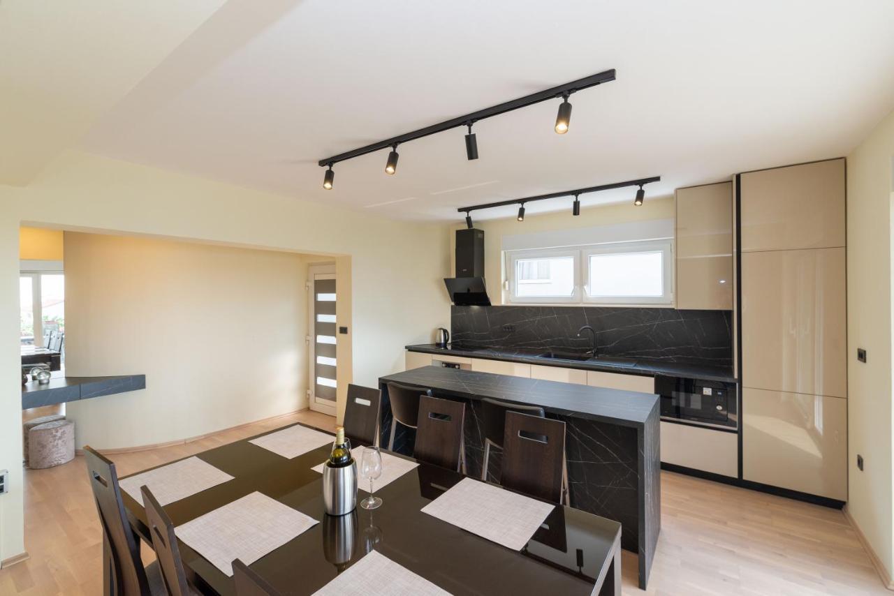 Apartman Monti Zára Kültér fotó